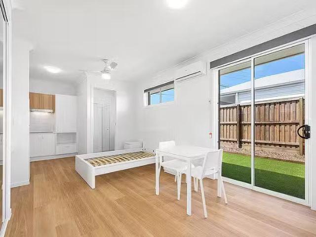 Cozy 1 BR 3/39 Sirocco Place, Bald Hills, QLD 4036