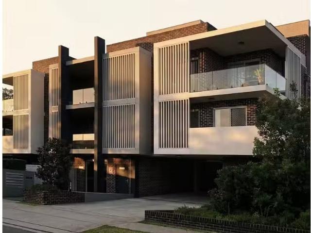 Deal! 1 BR 3/5 7 Peake Parade, Peakhurst Apartment for rent L.