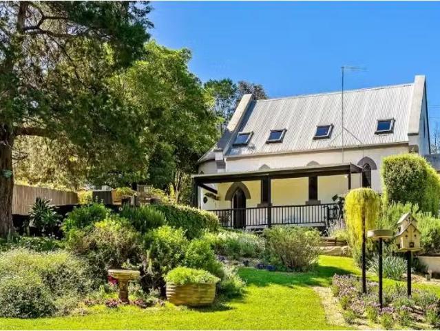 Deal! 1 BR 3 Queen Street, Kurrajong Heights House for rent L.