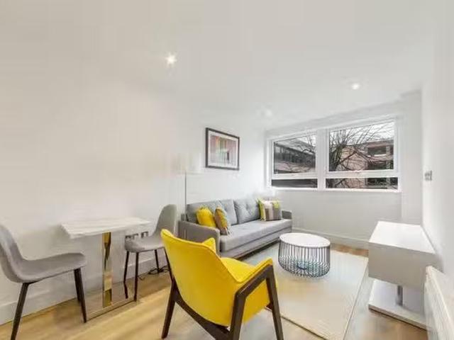 Just in! 1 BR Wood Street
