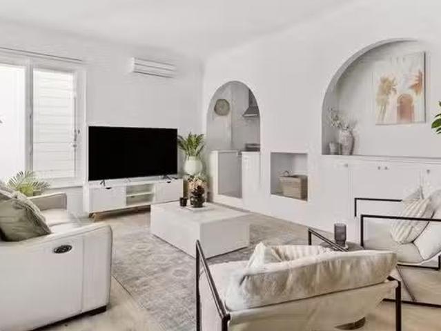 For Rent! 1 BR Arcadia Place