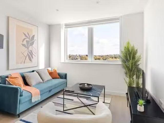 Rental! 1 BR Beckenham Rd
