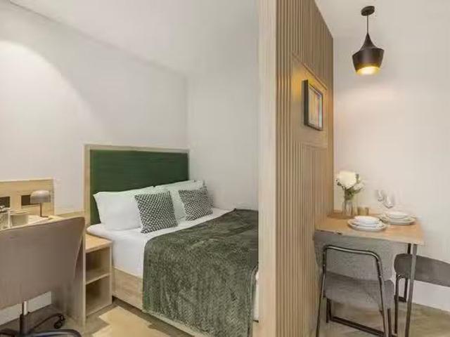 Cheap 1 BR Cadogan Street
