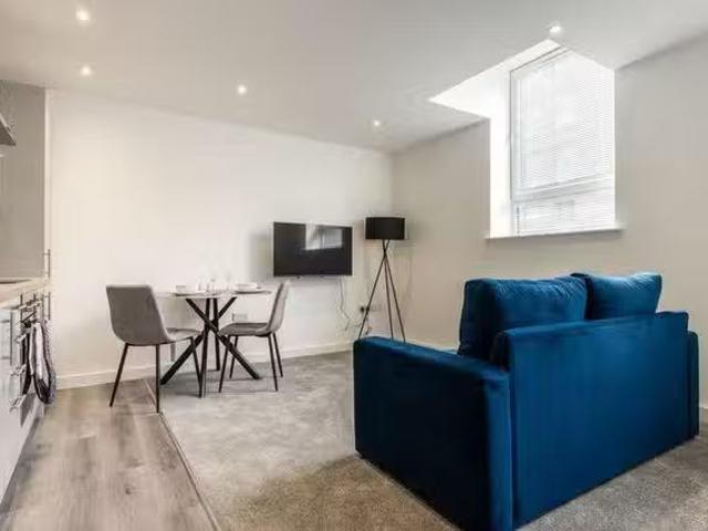 Just in! 1 BR Doncaster Gate