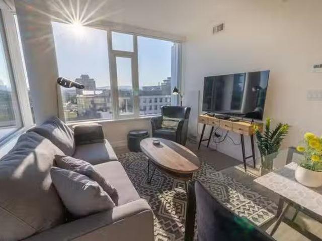 For Rent! 1 BR Johnson Street