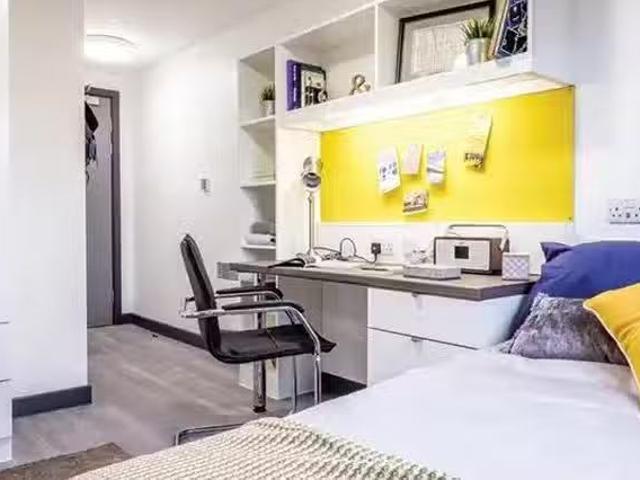 Rental! 1 BR Premium Plus