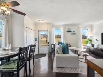 Riverbend, Calgary, Calgary, Alberta - Equipped kitchen