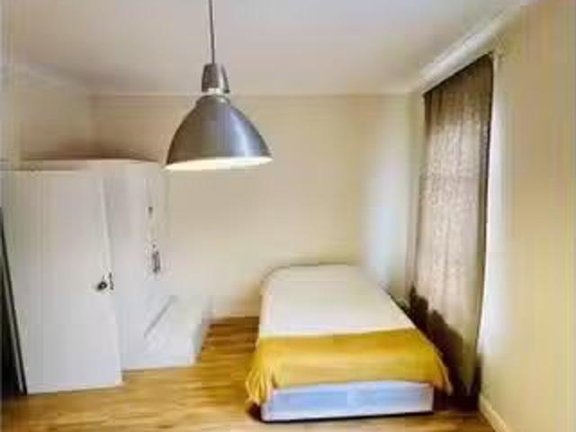 Just in! 1 BR Room in 2 bedroom flat for rent in London