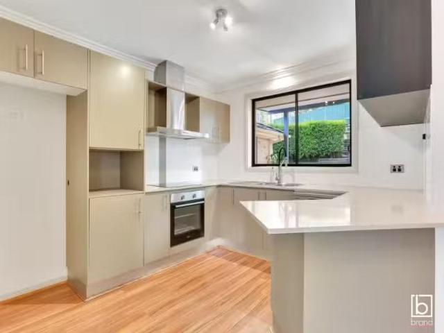 Nice 1 Hayden Close, WATANOBBI House for rent Listed by Craig.