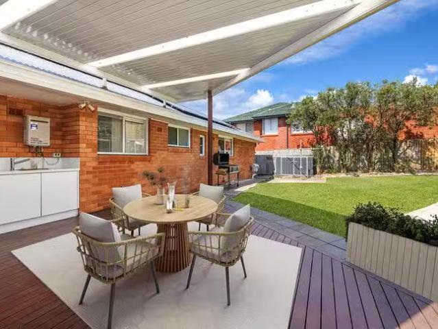 Cheap 1 Hume Place, Frenchs Forest, NSW 2086