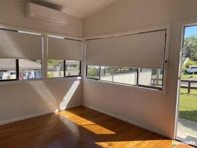 Charming 1 Jacqueline Avenue, GOROKAN House for rent Listed b.