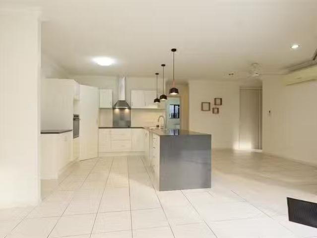 Cheap 1 Kingsley Close, White Rock, QLD 4868