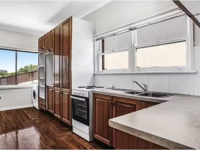 New 1 Knight Street, Arncliffe House for rent Listed by Josia.