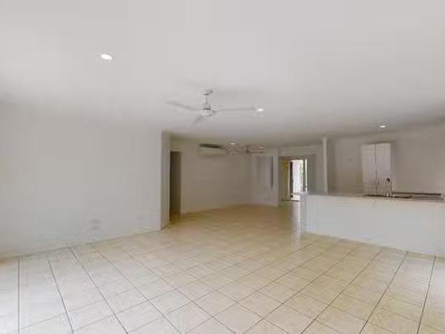 Rental! 1 Mulgrave Crescent, Varsity Lakes, QLD 4227