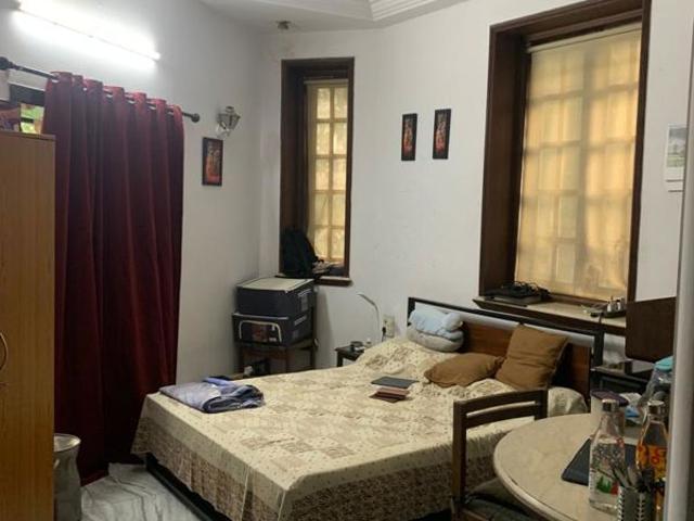Rental | 1 Rk 400 Sq.Ft. Apartment in Taher Mansion Building