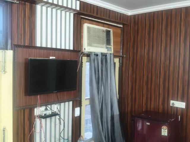 Rental | 1 Rk + 400 Sq.Ft. Independent House in SS 100
