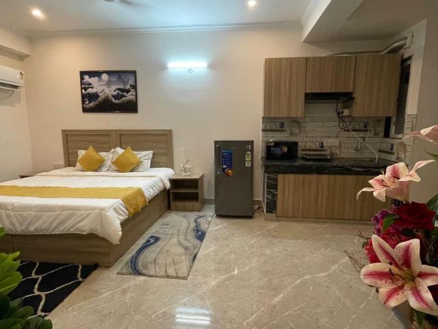 Rental | 1 Rk 450 Sq.Ft. Independent House in Sector 51