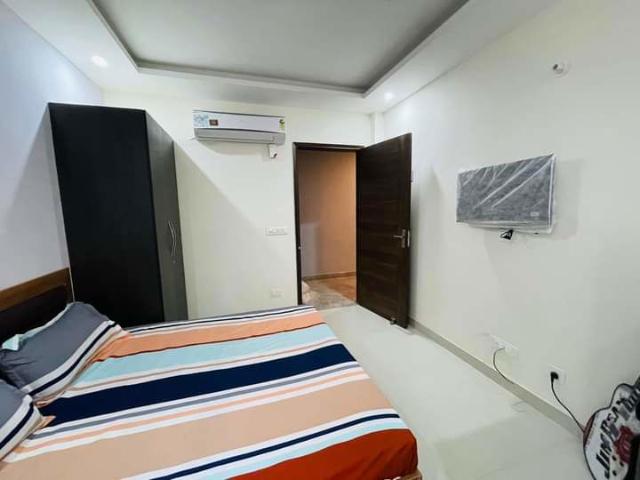 Rental | 1 Rk + 457 Sq.Ft. Independent House in Sector 14