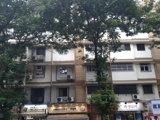 Rental | 1 Rk 490 Sq.Ft. Apartment in El Plaza Apartments