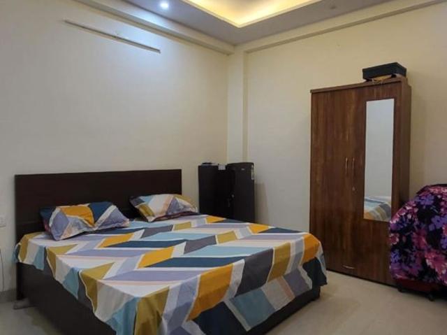 Rental | 1 Rk 500 Sq.Ft. Independent House in Sushant Lok I