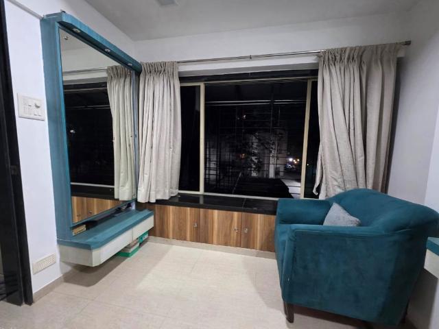 Rental | 1 Rk 550 Sq.Ft. Apartment in Versova