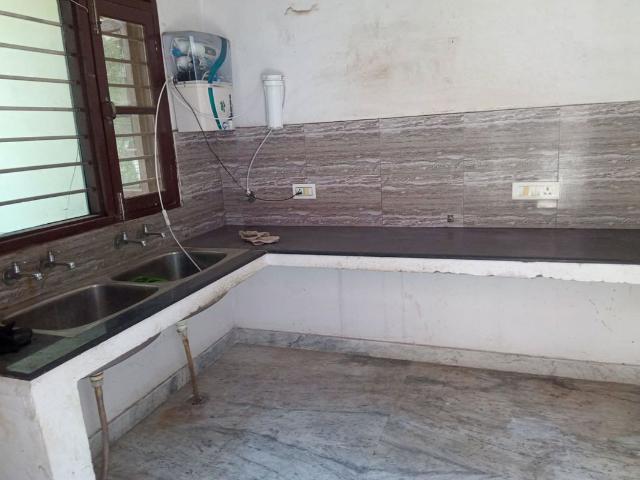 Rental | 1 Rk 560 Sq.Ft. Apartment in Sector 126