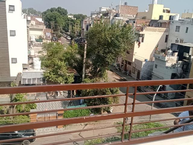 Rental | 1 Rk + 580 Sq.Ft. Independent House in Sector 29