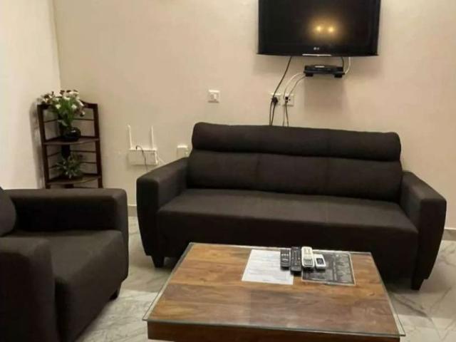 Rental | 1 Rk 650 Sq.Ft. Apartment in Vibhuti Khand
