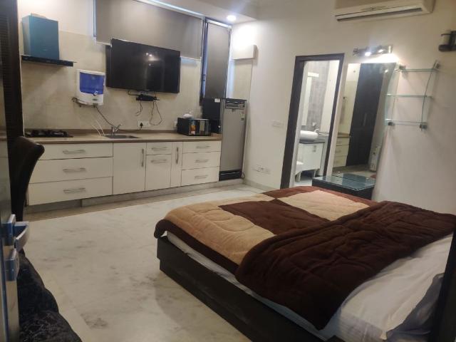 Rental | 1 Rk 720 Sq.Ft. Apartment in Greater Kailash I