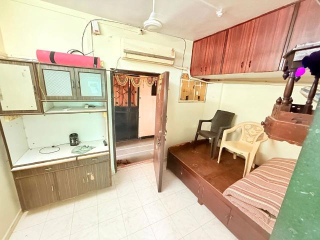 Rental | 1 Rk + 247 Sq.Ft. Apartment in Fantasy View CHS
