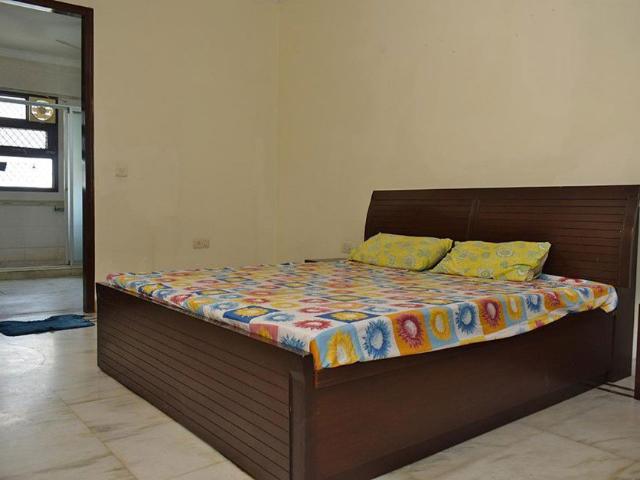 Rental | 1 Rk + 269 Sq.Ft. Independent House in Sector 14
