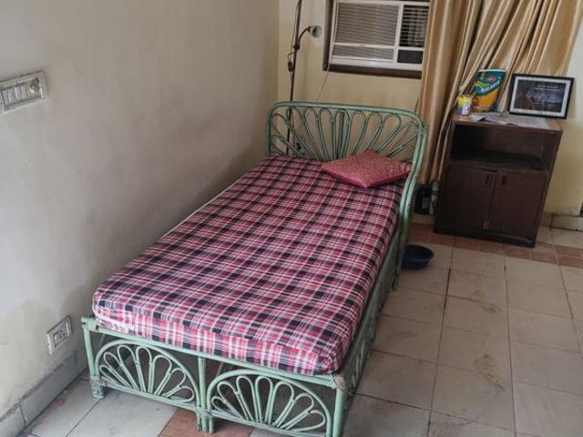 Rental | 1 Rk 285 Sq.Ft. Apartment in RWA Apartments Sector 39