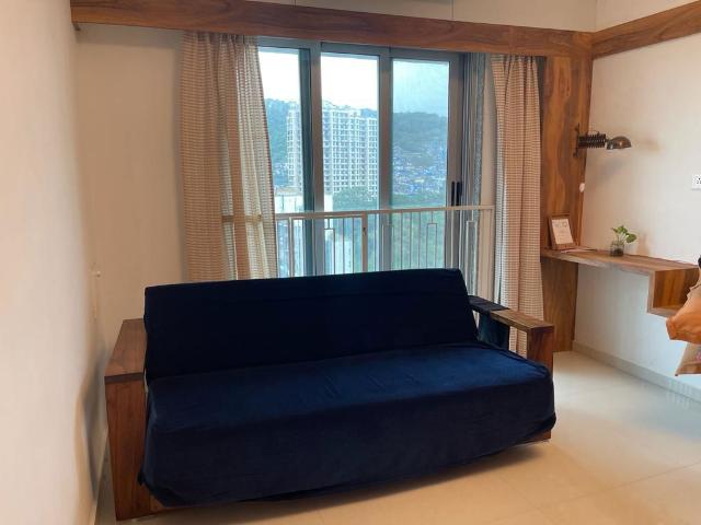 Rental | 1 Rk 300 Sq.Ft. Apartment in Mayfair The View
