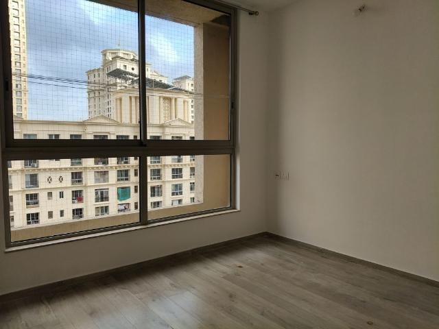 Rental | 1 Rk + 300 Sq.Ft. Apartment in Hiranandani Estate Solitaire C