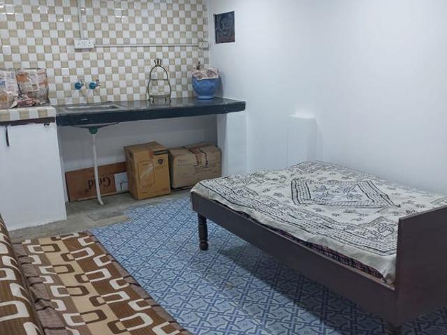 Rental | 1 Rk 300 Sq.Ft. Apartment in Saket