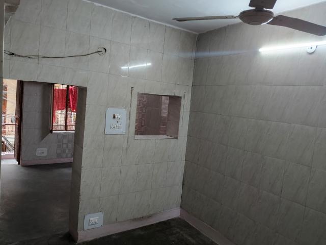 Rental | 1 Rk 325 Sq.Ft. Independent House in RWA Apartments Sector 12