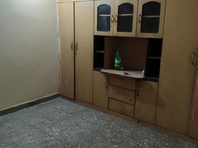 Rental | 1 Rk 350 Sq.Ft. Apartment in RWA Apartments Sector 12