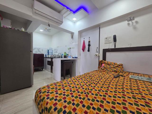 Rental | 1 Rk 350 Sq.Ft. Apartment in Summit Apartment