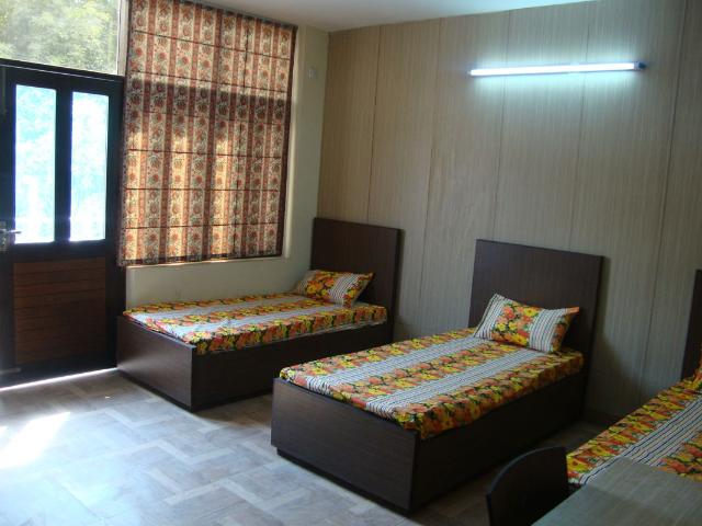 Rental | 1 Rk + 363 Sq.Ft. Independent House in Sector 14