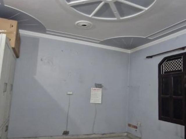 Rental | 1 Rk + Pooja Room 110 Sq.Ft. Independent House in Sector 3