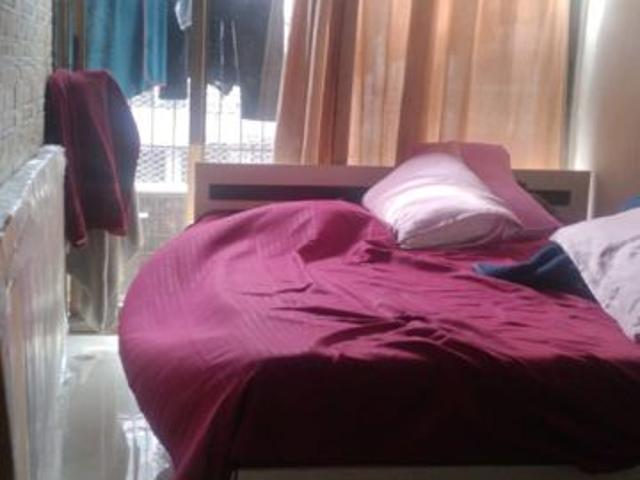 Rental | 1 Rk + Prayer Room 250 Sq.Ft. Apartment in Bandra West