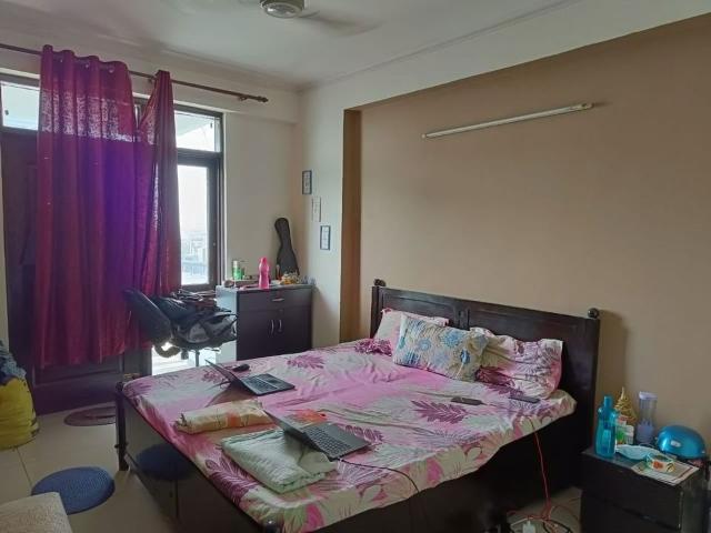 Rental | 1 Rk + Prayer Room,Servant Room,Study Room,Extra Room,Basement,Store Room 280 Sq.Ft. Independent House in Sector 14