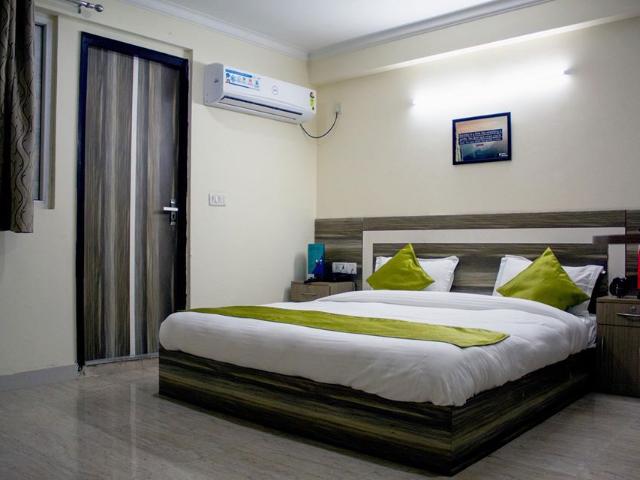 Rental | 1 Rk + Store Room 379 Sq.Ft. Independent House in Sector 15 II