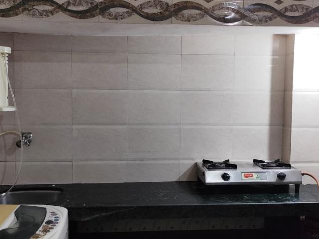 Rental | 1 Rk + Study Room 270 Sq.Ft. Apartment in Sahayog CHS