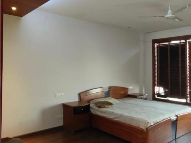 Rental | 1 Rk + Study Room 750 Sq.Ft. Independent House in Sector 21