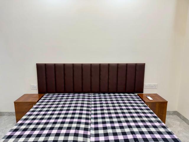 Rental | 1 Rk + Study Room 760 Sq.Ft. Independent House in Sector 21