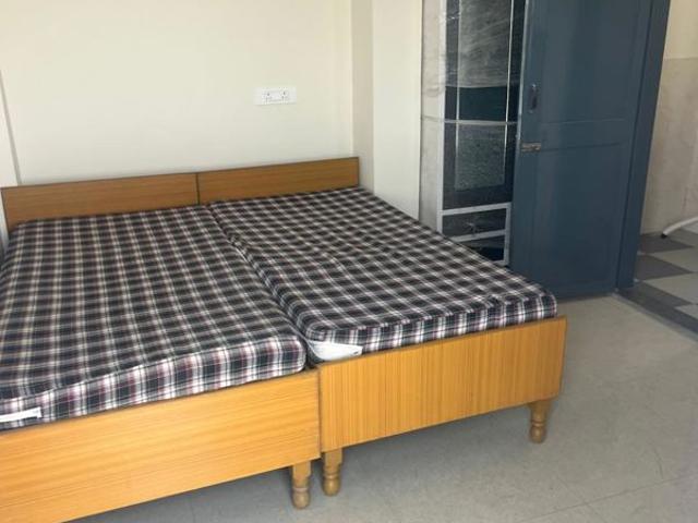 Rental | 1 Rk + Study Room 920 Sq.Ft. Independent House in Sector 22