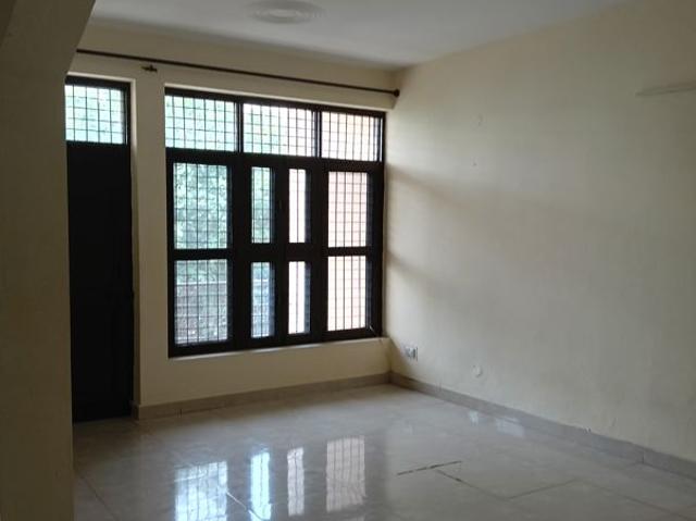Rental | 1 Rk + Study Room 920 Sq.Ft. Independent House in Sector 23