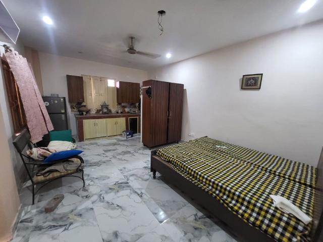Rental | 1 Rk + Study Room 930 Sq.Ft. Independent House in Sector 22