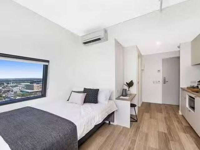 Nice 1 Room Signature Plus Twin, King Single Bed